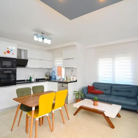 Luxury 2 Bedroom Flat 200 Meters To The Sea Holiday home Alanya