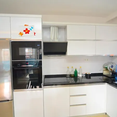 Holiday home Luxury 2 Bedroom Flat 200 Meters To The Sea